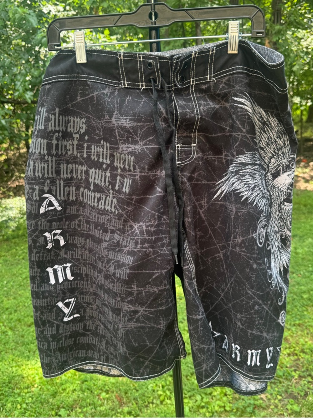 Apprime Army  Courage Above All  US Men's Board Shorts  Size L